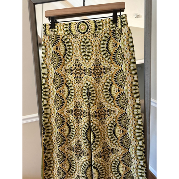 Women's Rose + Olive Wide Leg Pants Size M Yellow Patterned - Picture 2 of 6